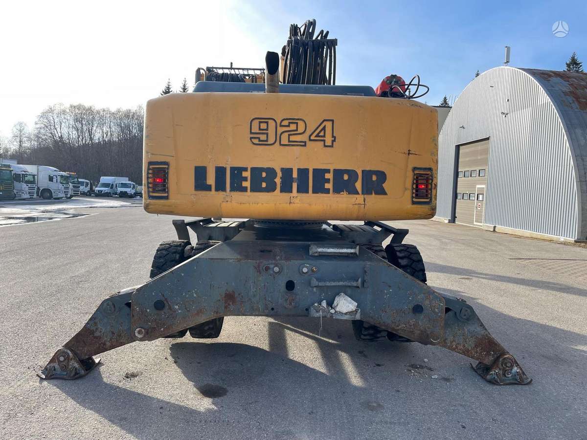 Liebherr 924 C Litronic, экскаваторы