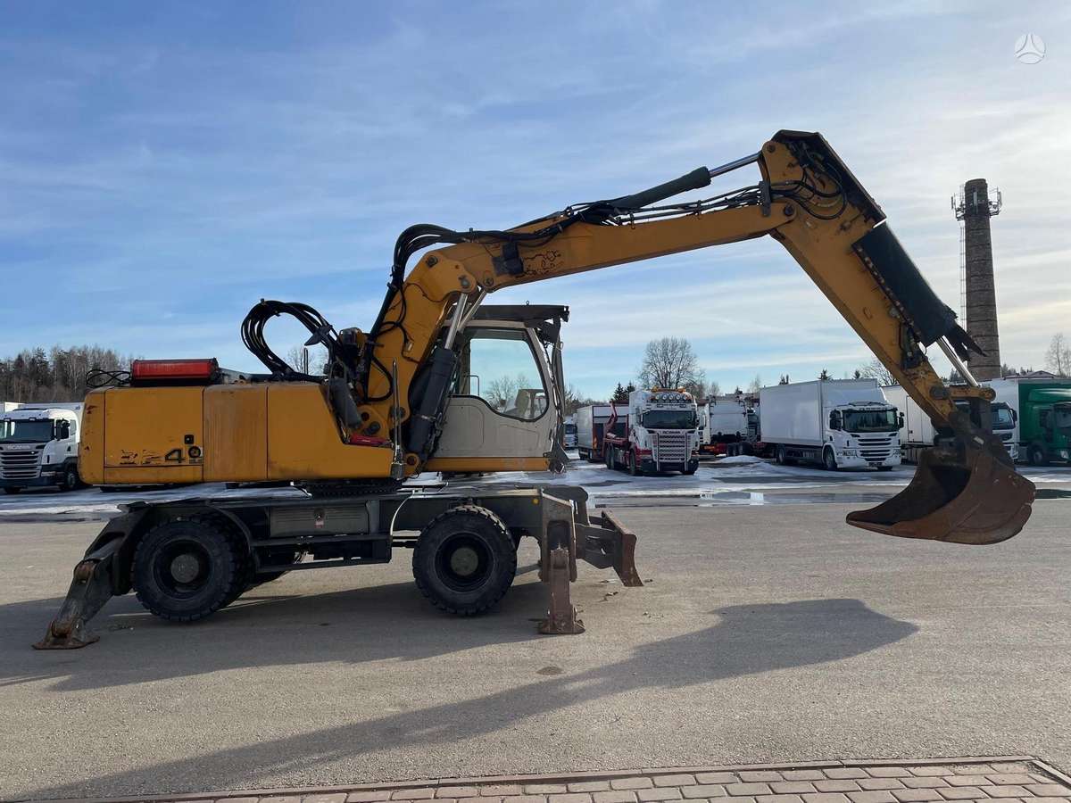 Liebherr 924 C Litronic, excavator