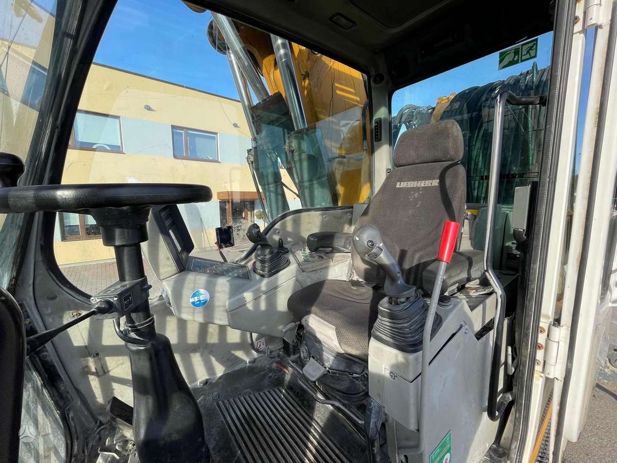 Liebherr 924 C Litronic, ekskavatoriai