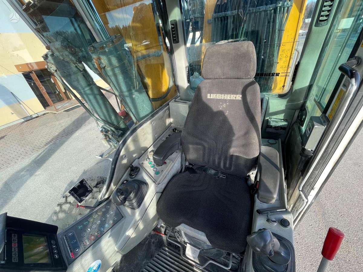 Liebherr 924 C Litronic, ekskavatoriai