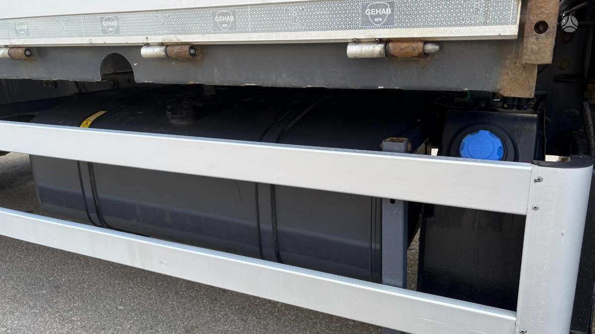 Volvo FL250, с краном