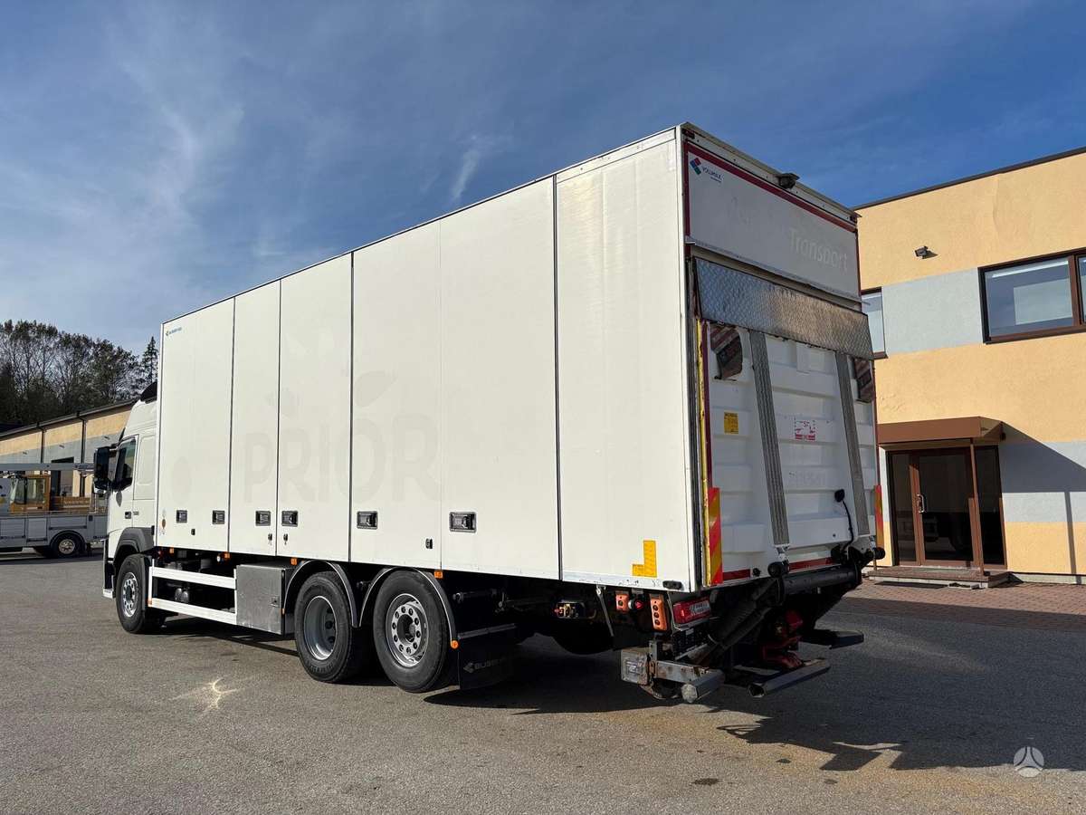 Volvo FM500, refrigerated trucks