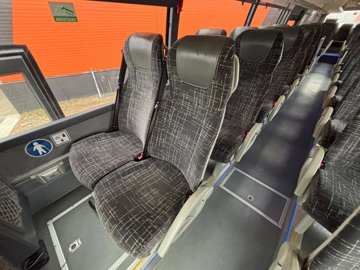 Volvo B8R 9500 4x2, intercity / suburban
