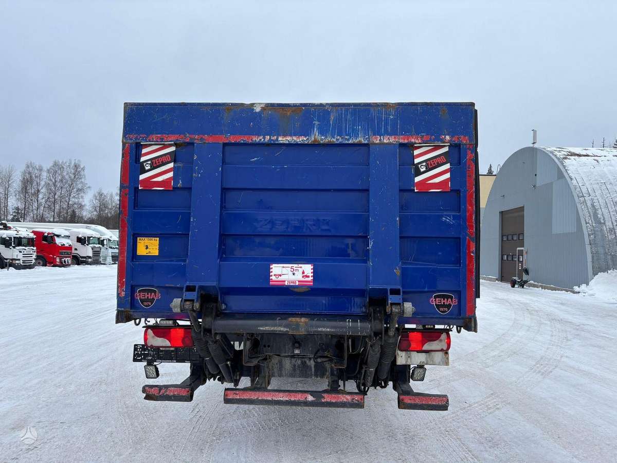 Scania P320, crane trucks