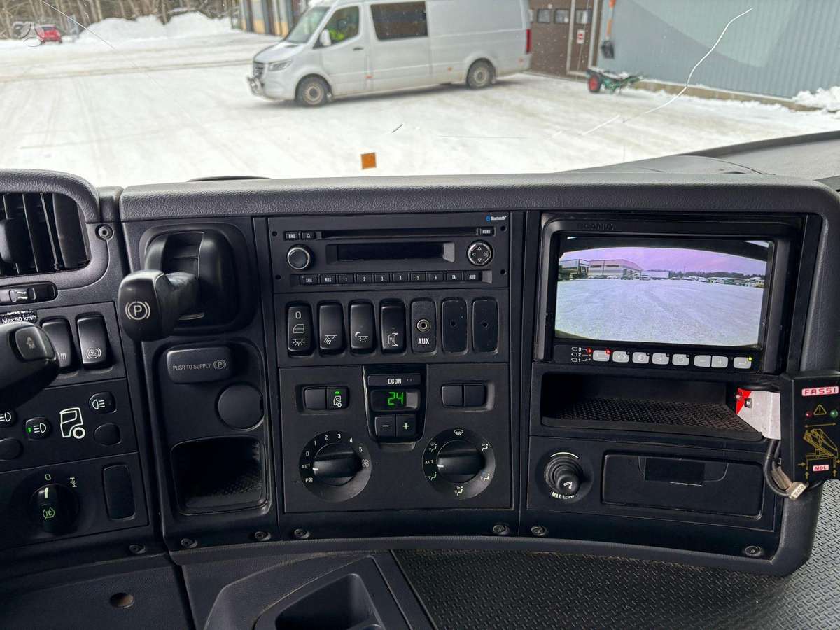 Scania P320, с краном