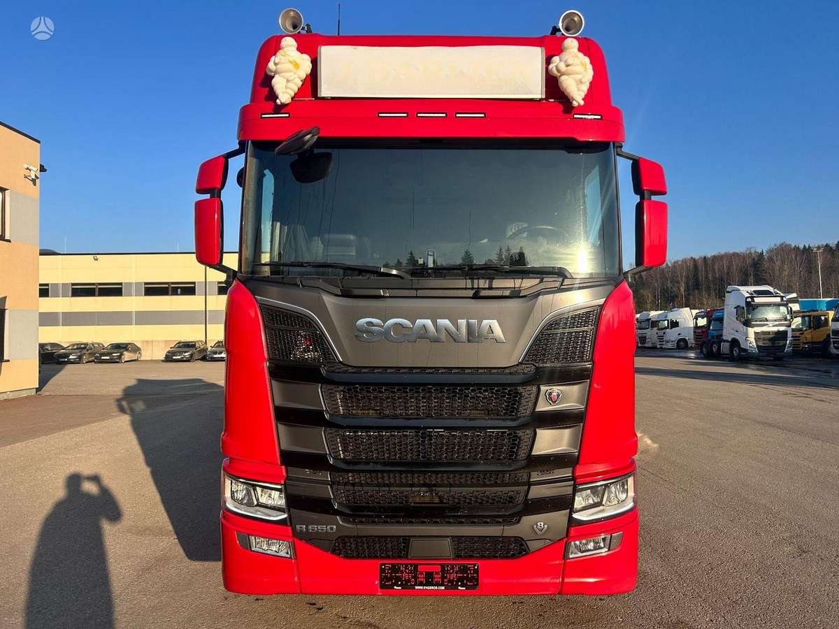 Scania R650, cab-chassis trucks