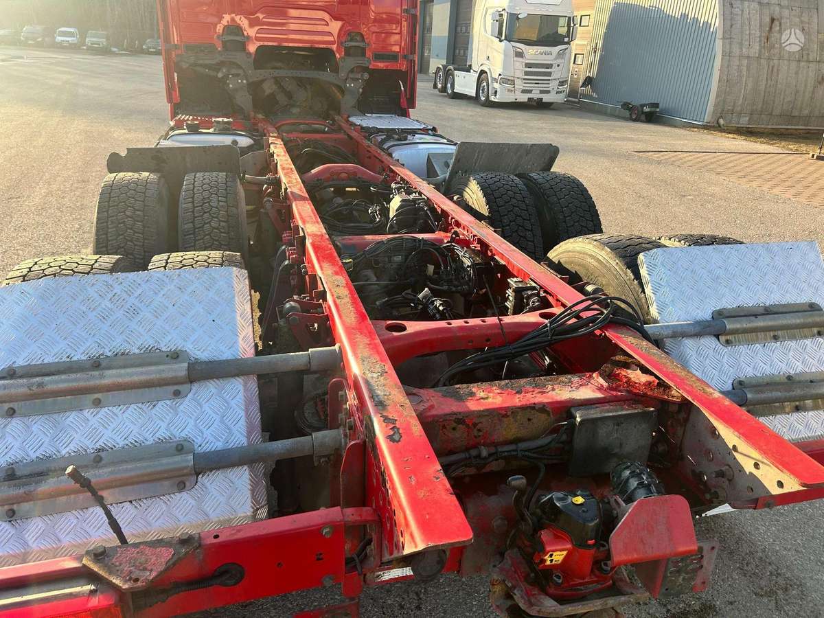 Scania R650, cab-chassis trucks