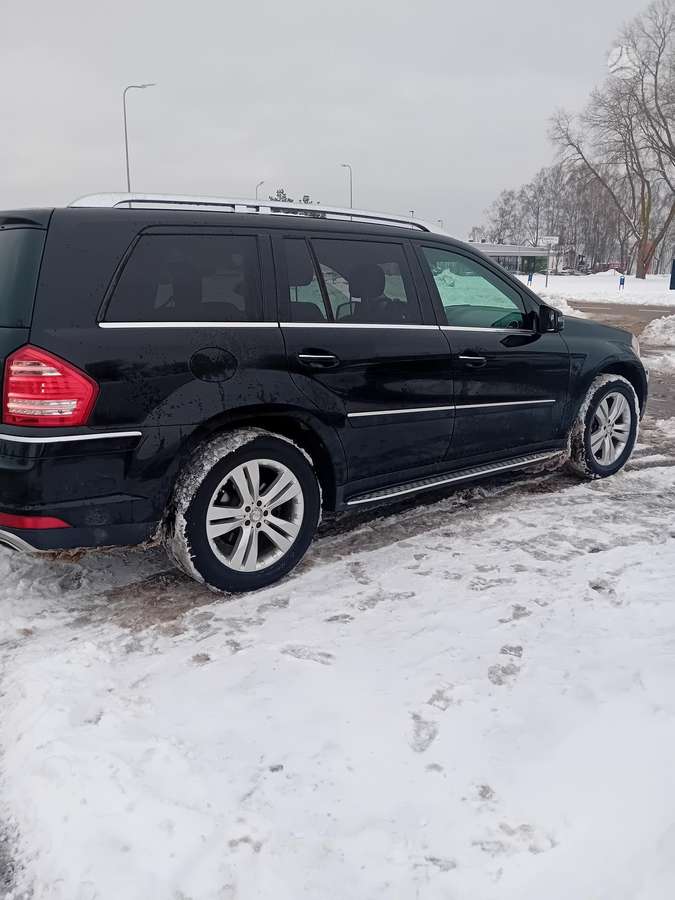Mercedes-Benz GL450, saloon / sedan