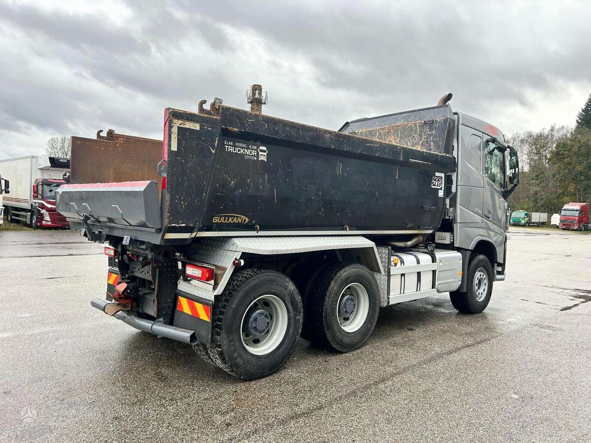 Volvo FH540, самосвалы
