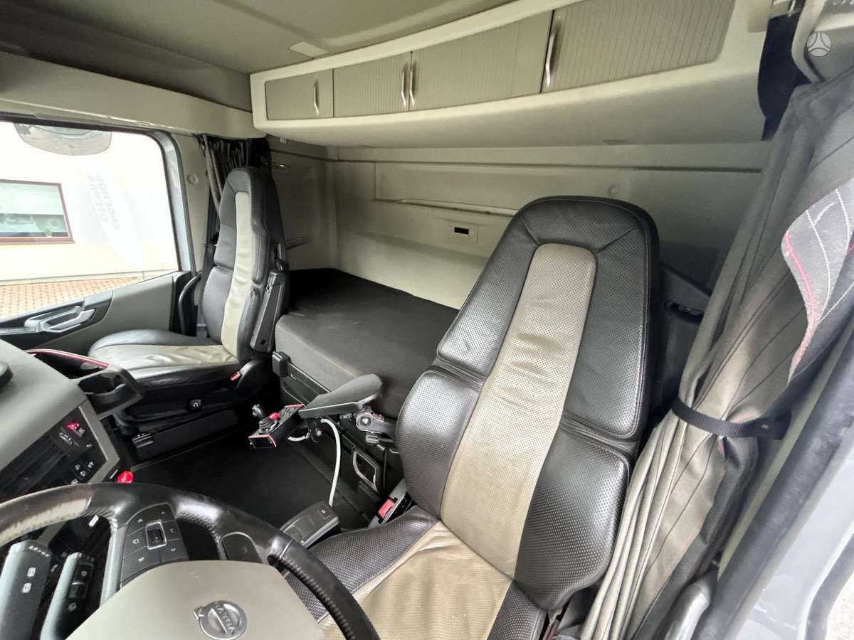 Volvo FH540, самосвалы