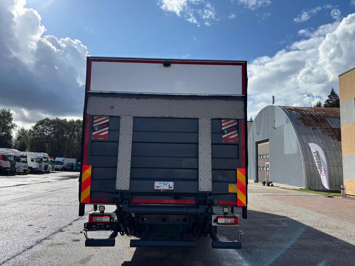 Volvo FL 210, box trucks / box vans
