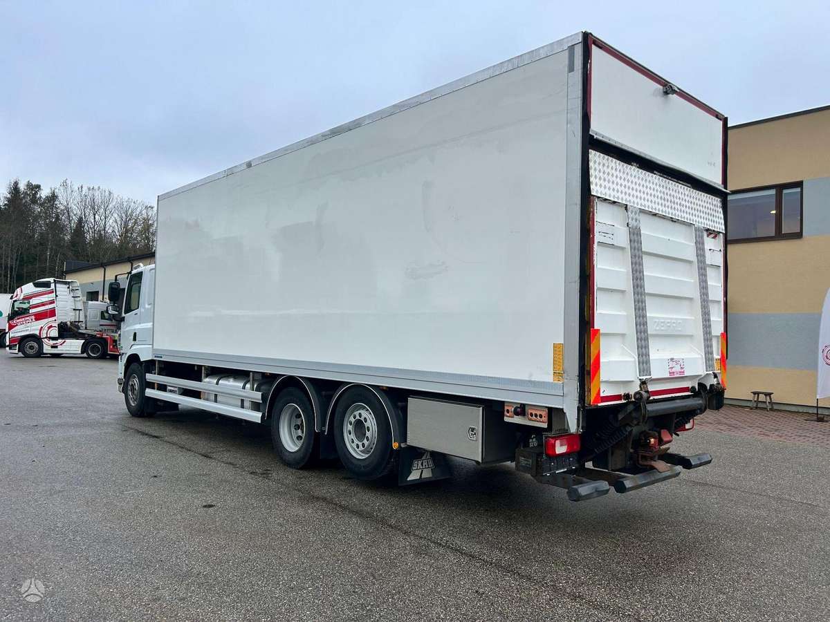 DAF CF440, refrigerated trucks