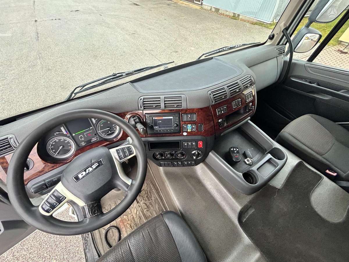 DAF CF440, refrigerated trucks