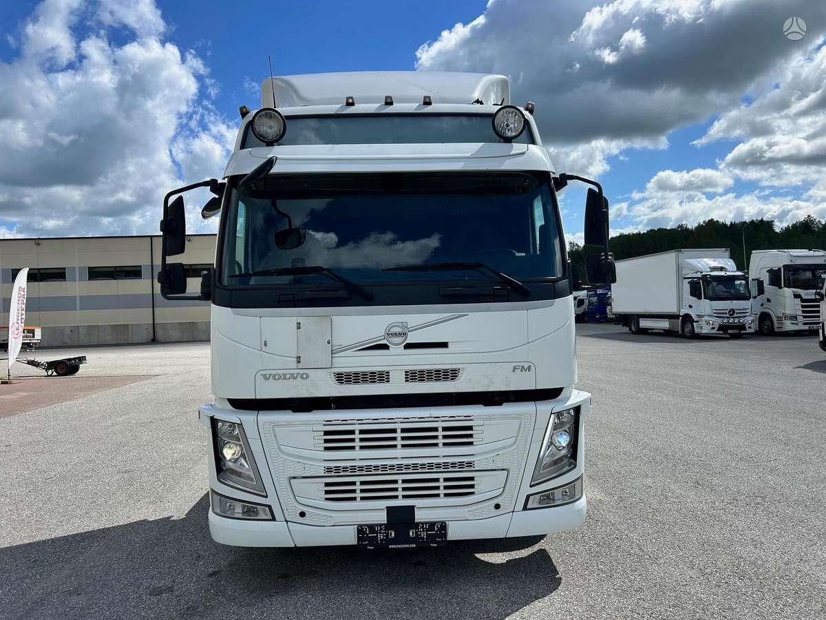 Volvo FM330, važiuoklės