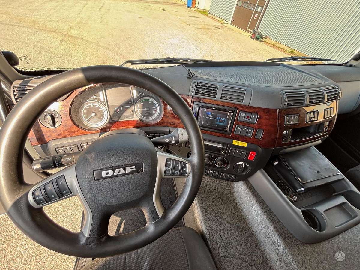 DAF CF440, šaldytuvai