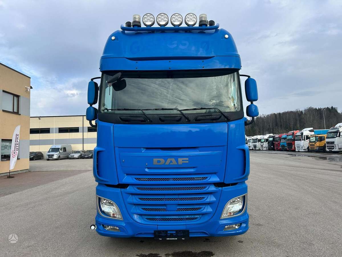 DAF XF510, hooklift trucks
