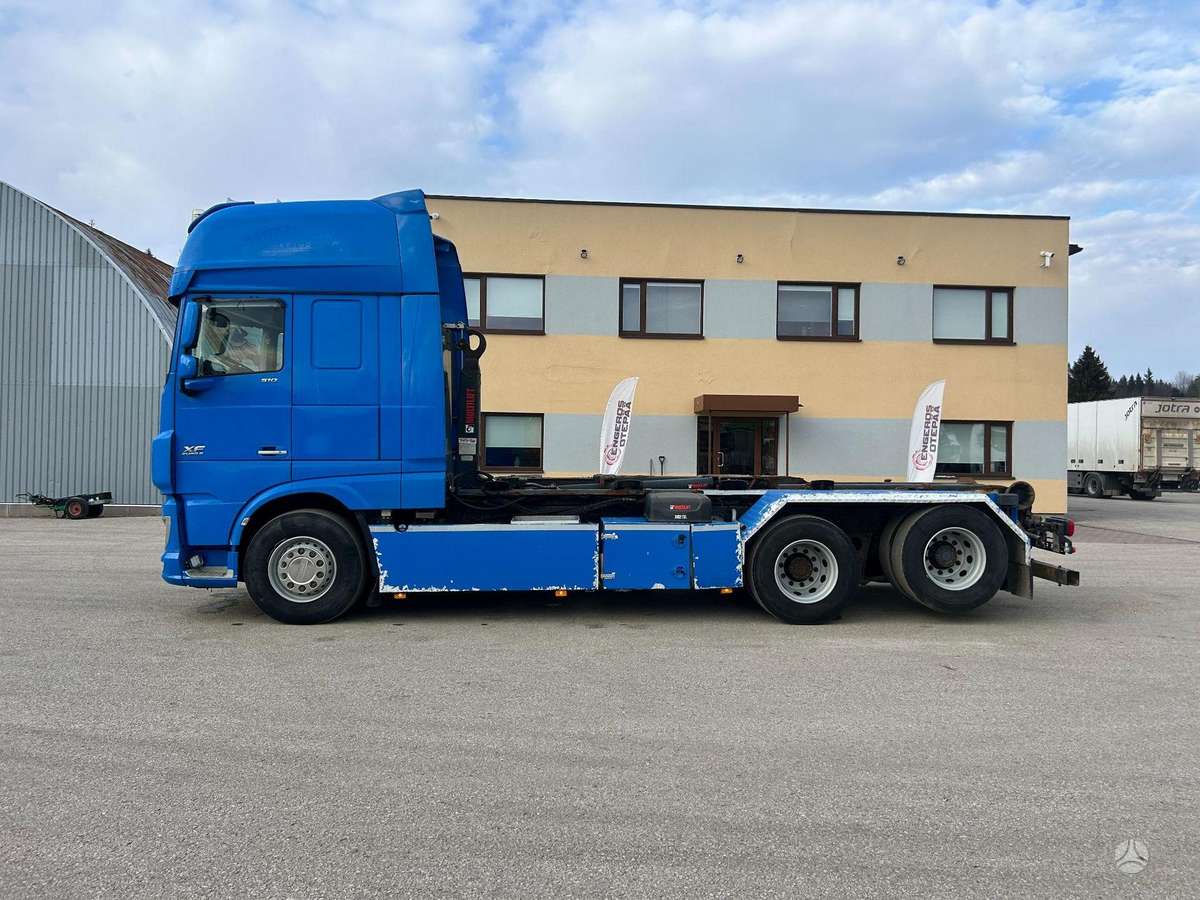 DAF XF510, hooklift trucks