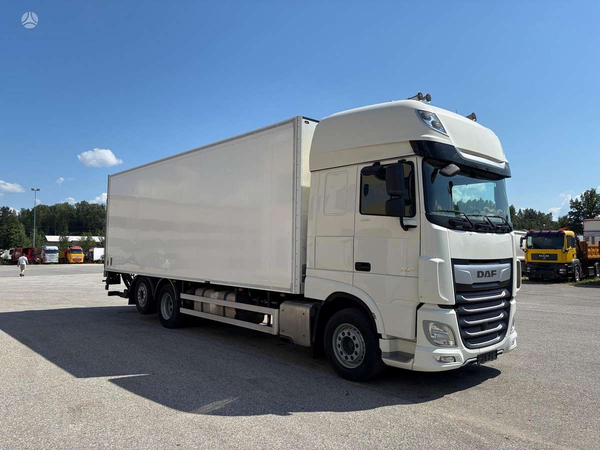 DAF XF530, šaldytuvai