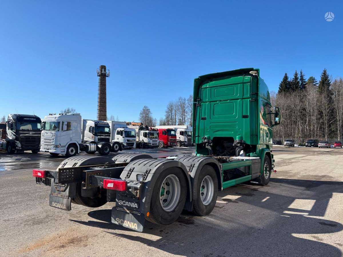 Scania R580, cab-chassis trucks