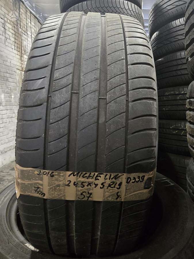 Michelin, vasaras 245/45 R19