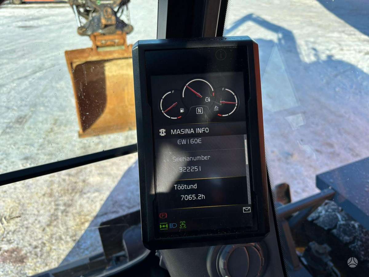 Volvo EW 160 E, excavator