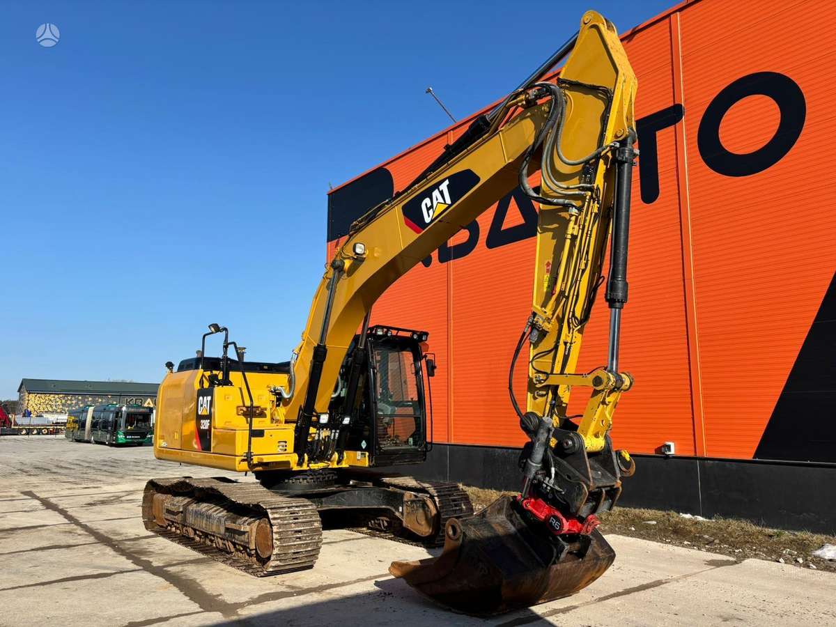 Caterpillar 320 FL, экскаваторы