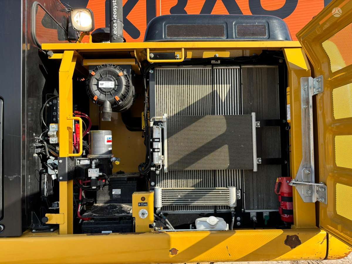 Caterpillar 320 FL, ekskavatori