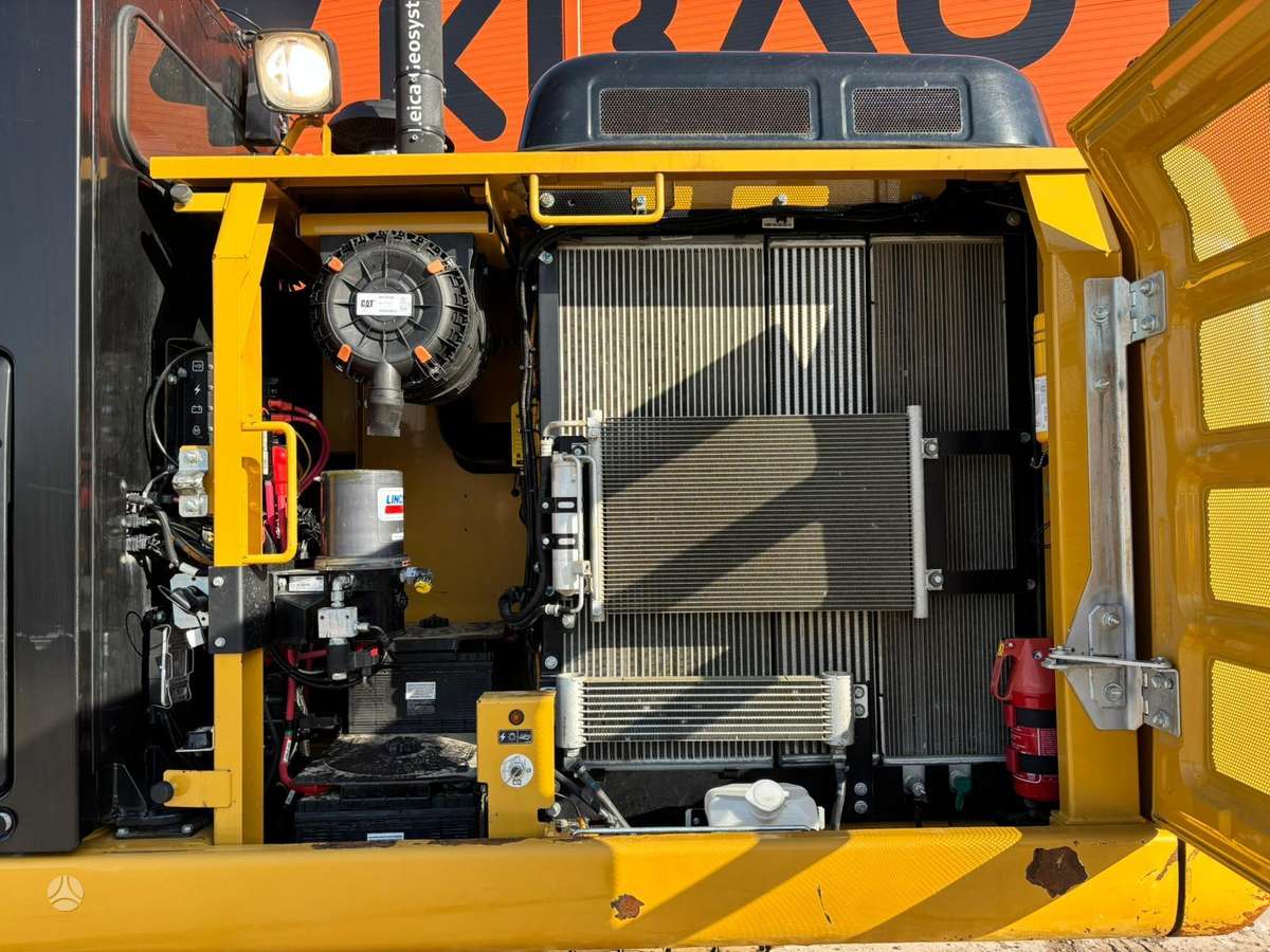 Caterpillar 320 FL, ekskavatoriai