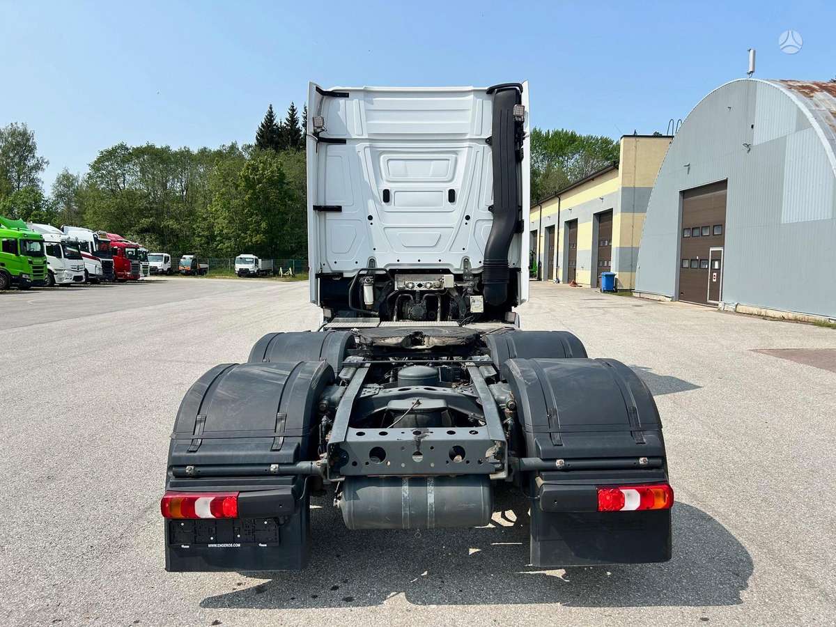 Mercedes-Benz ACTROS 2553, single sleeper