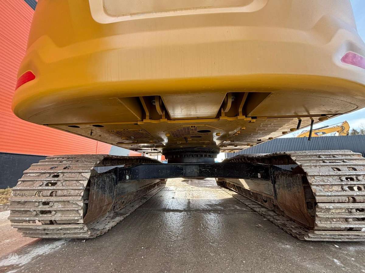 Caterpillar 320, ekskavatoriai