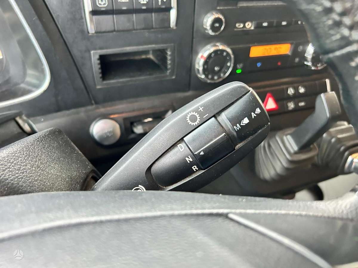 Mercedes-Benz ACTROS 2551, single sleeper