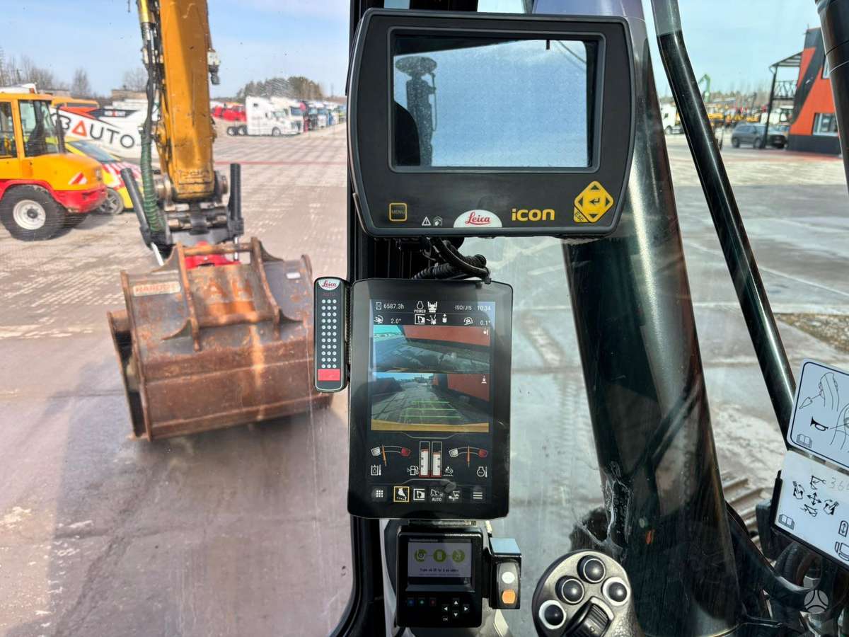 Caterpillar 320, ekskavatoriai