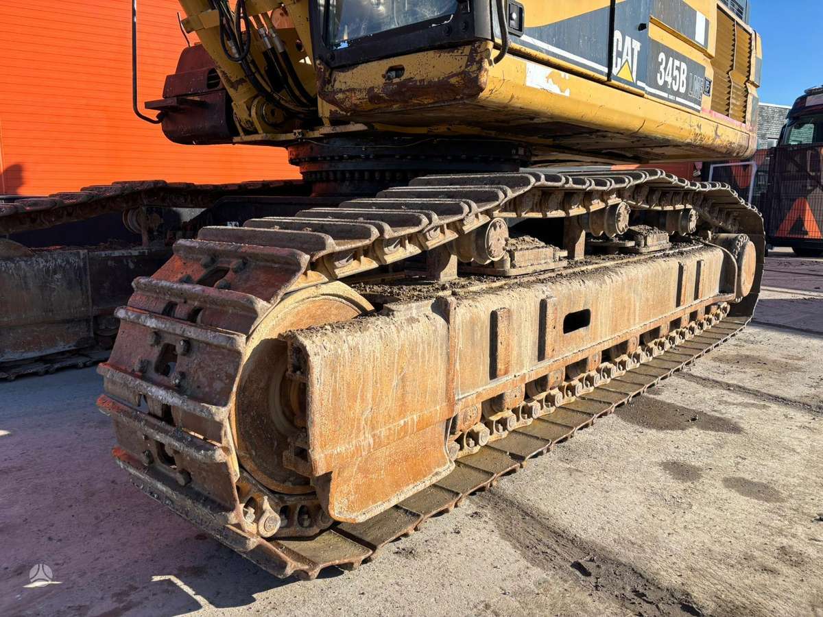 Caterpillar 345 B, excavator