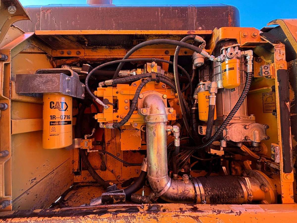 Caterpillar 345 B, excavator