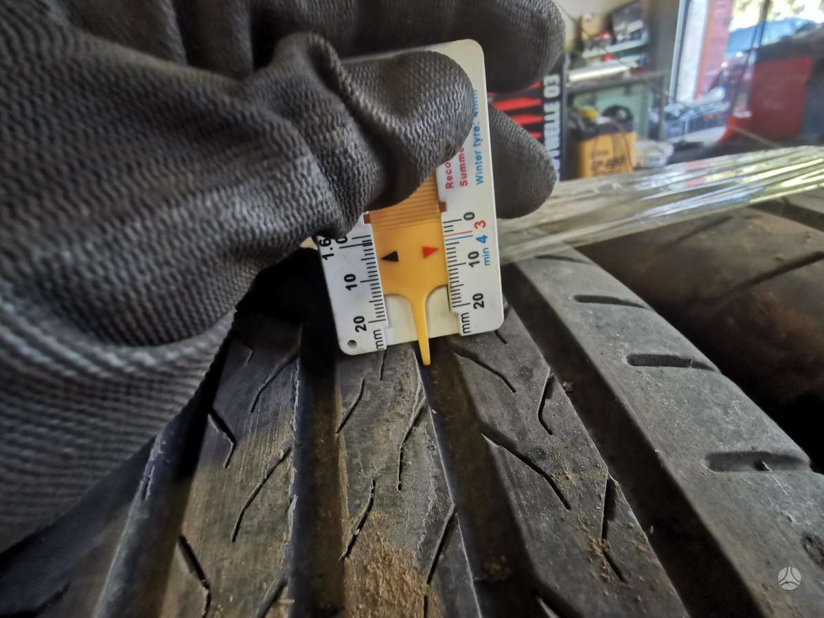 Continental, летние 215/60 R17