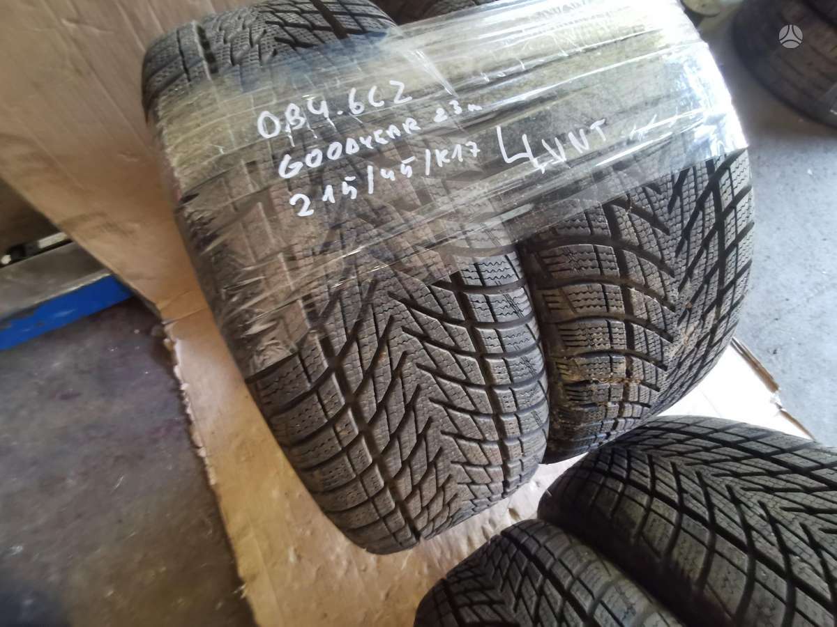 Goodyear, winter 215/45 R17