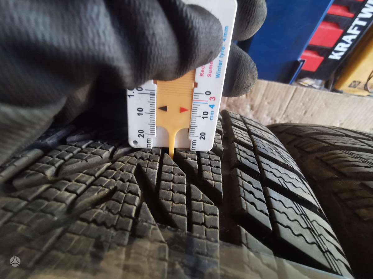 Goodyear, winter 215/45 R17