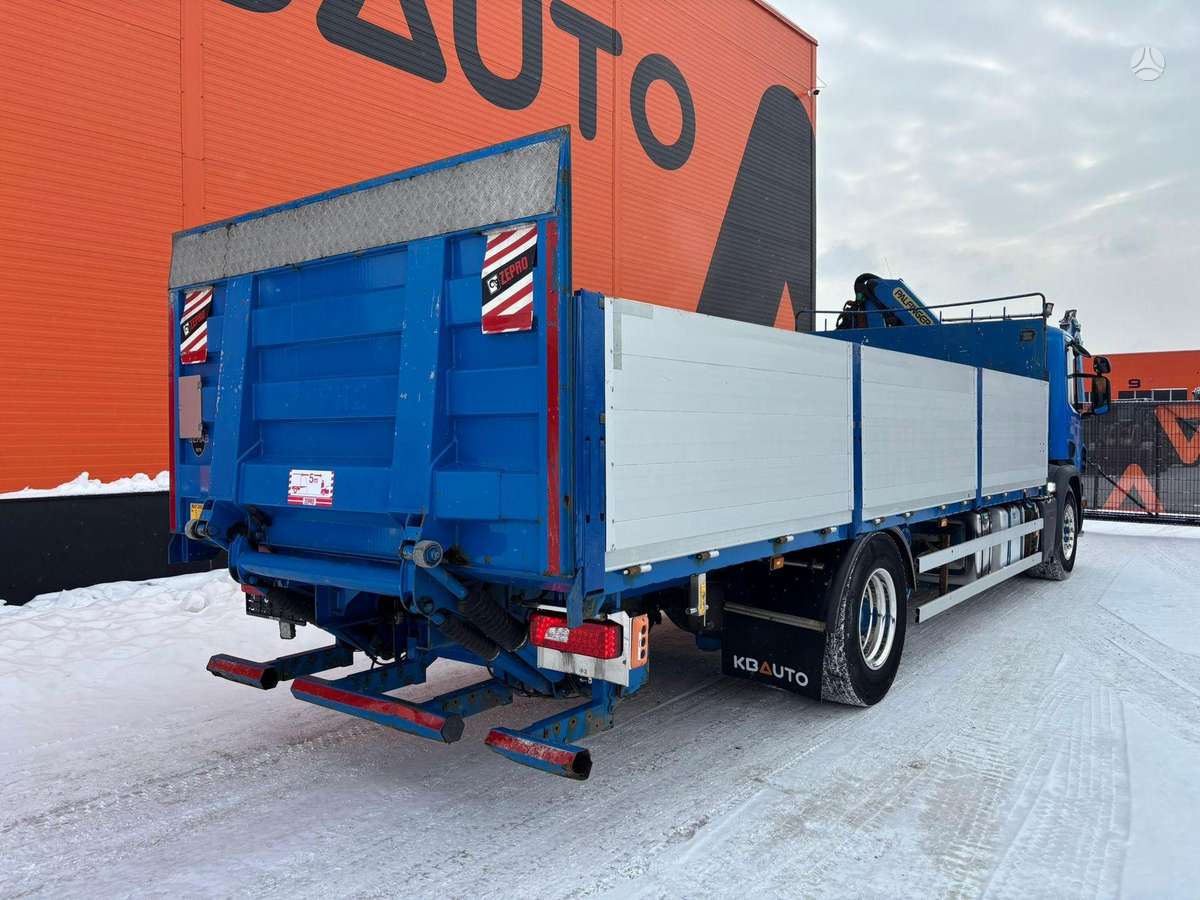 Scania P 250 4x2, с краном