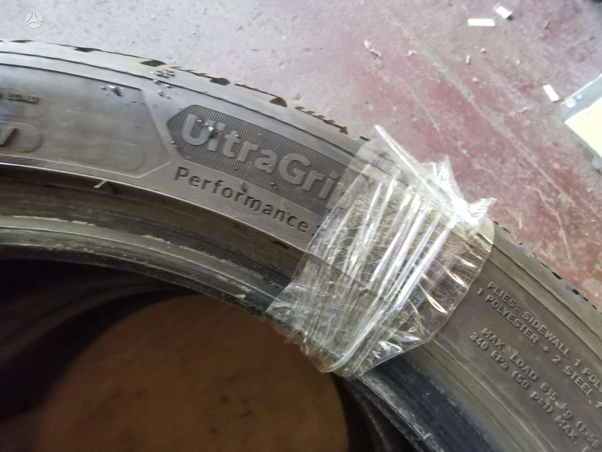 Goodyear, winter 215/45 R17