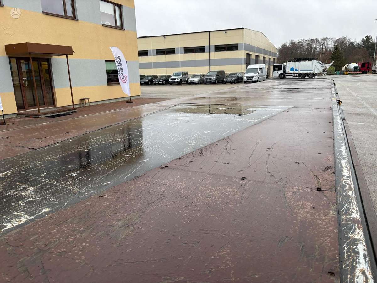 Kässbohrer XS + LIFTING AXLE, dropside