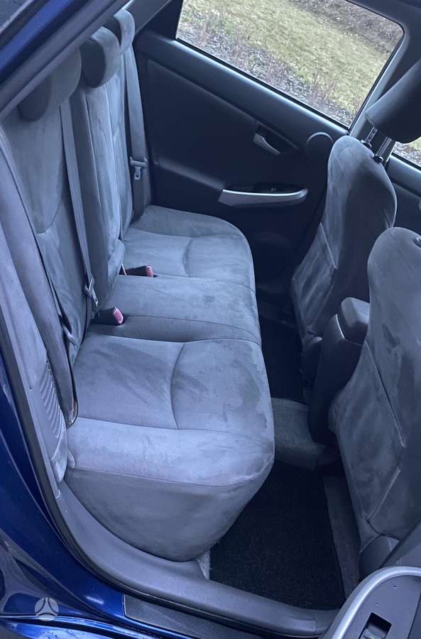 Toyota Prius, 1.8 l., hatchback