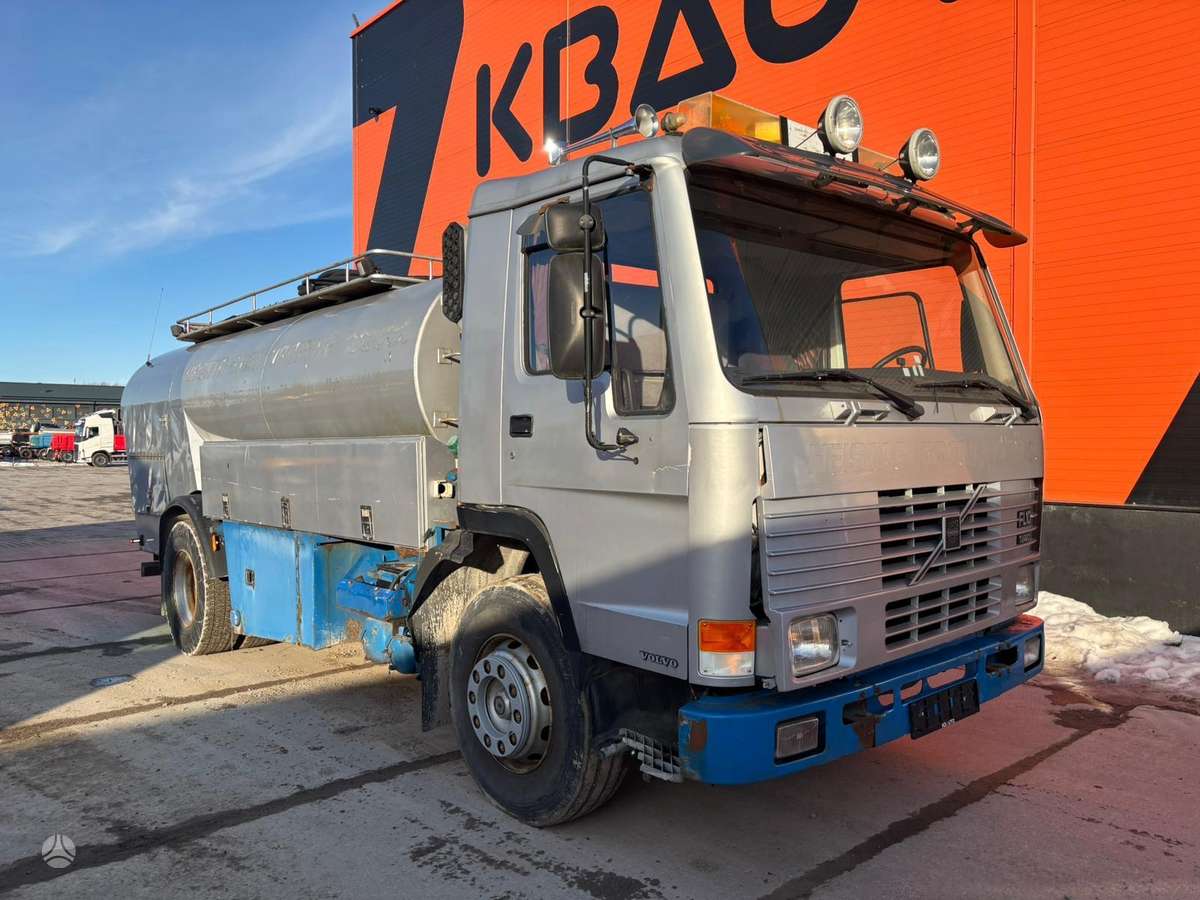 Volvo FL 10 4x2, autocisternas