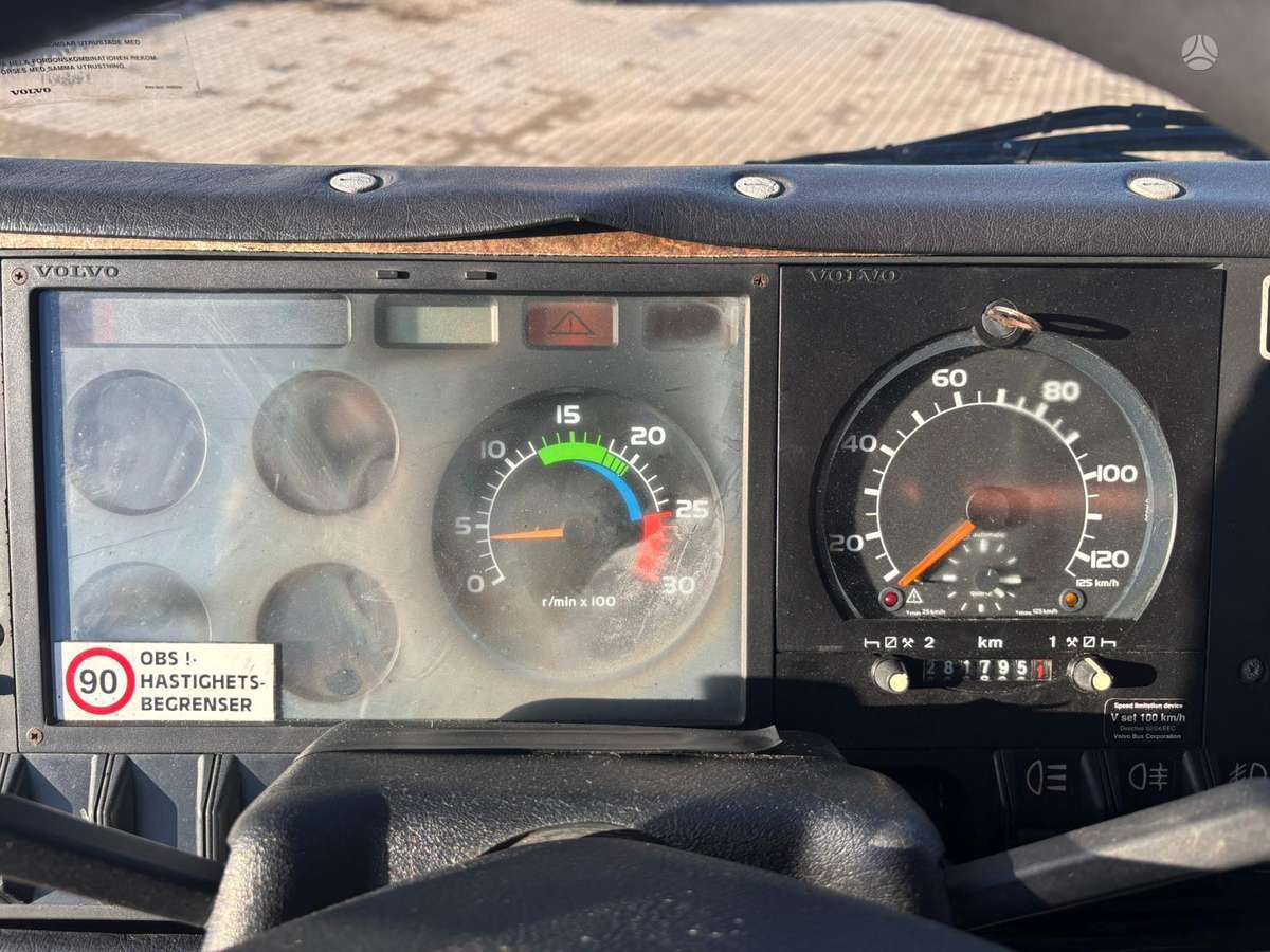 Volvo FL 10 4x2, autocisternos