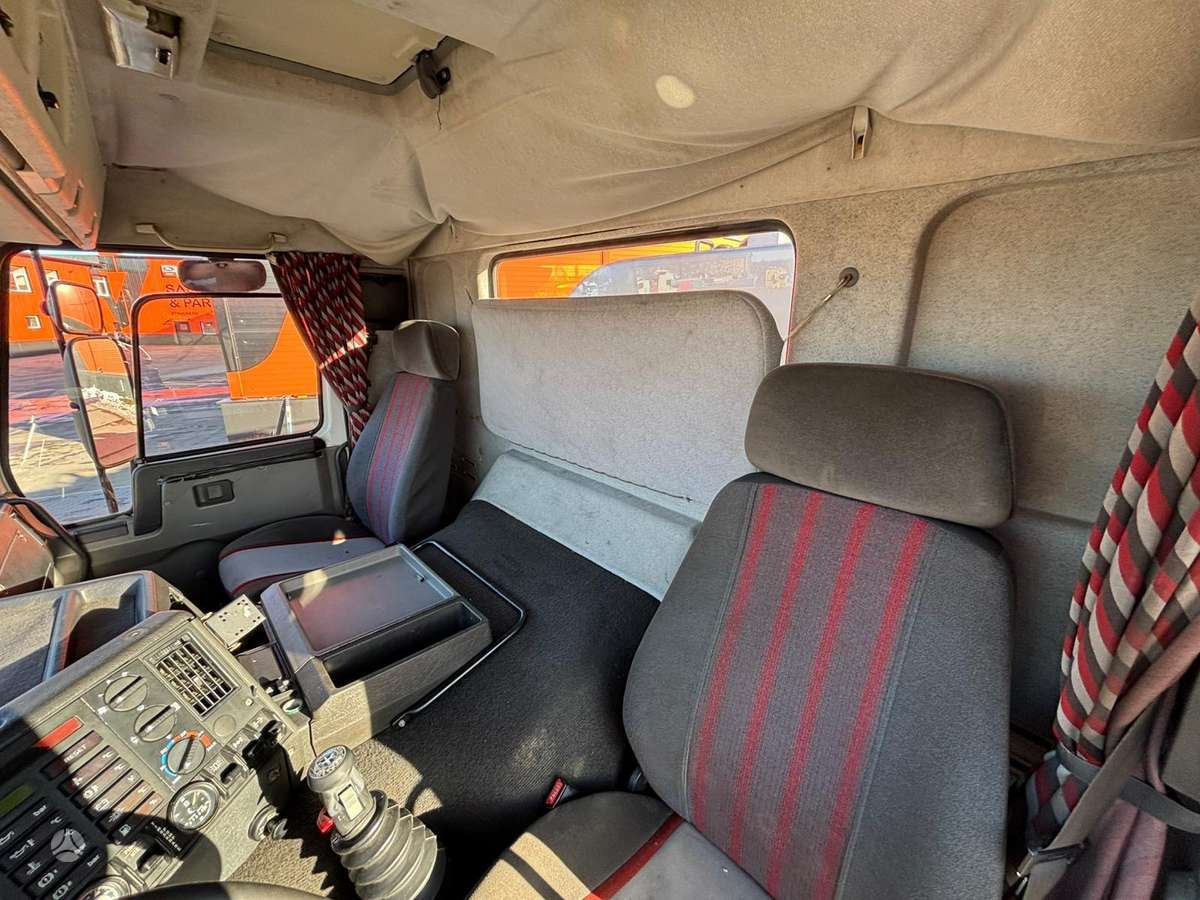 Volvo FL 10 4x2, автоцистерны