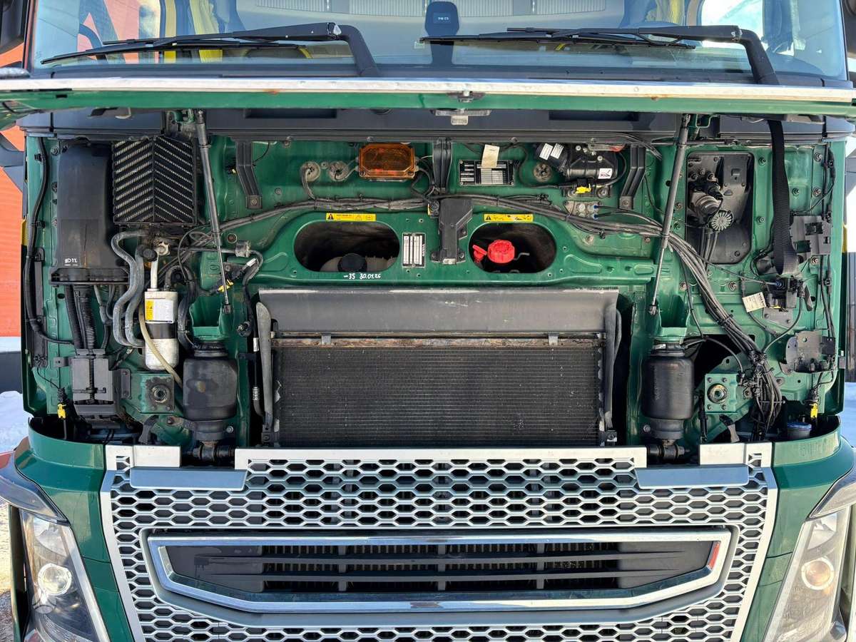 Volvo FH 16 650 6x4, шасси