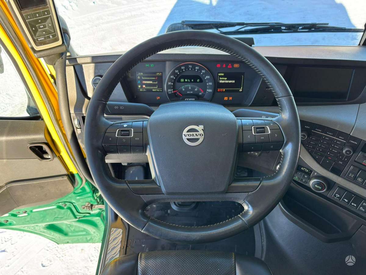 Volvo FH 16 650 6x4, шасси