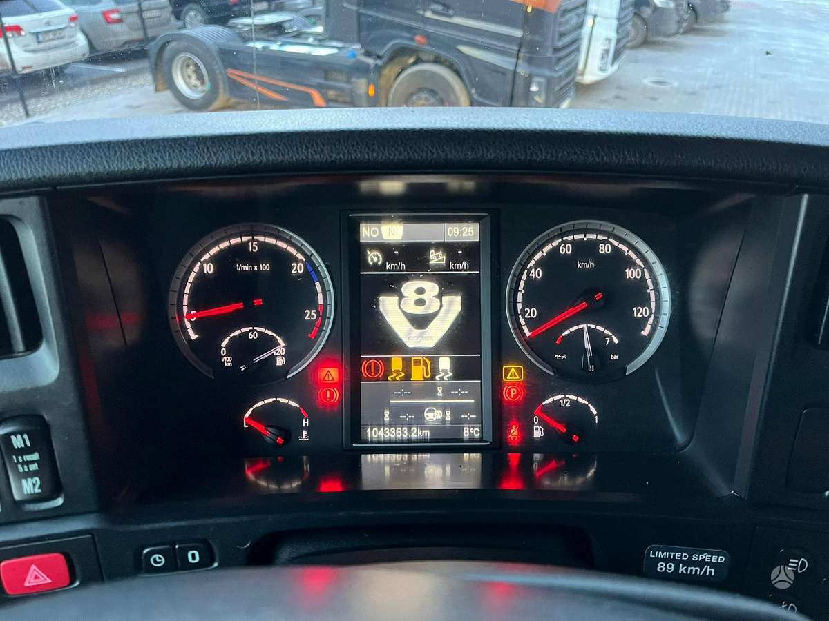 Scania R 580 6x4, шасси