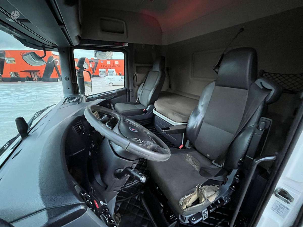 Scania R 580 6x4, шасси