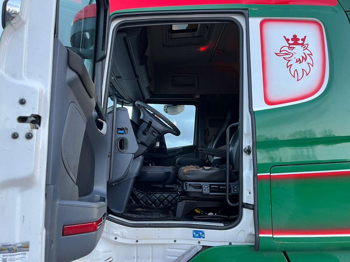 Scania R 580 6x4, шасси