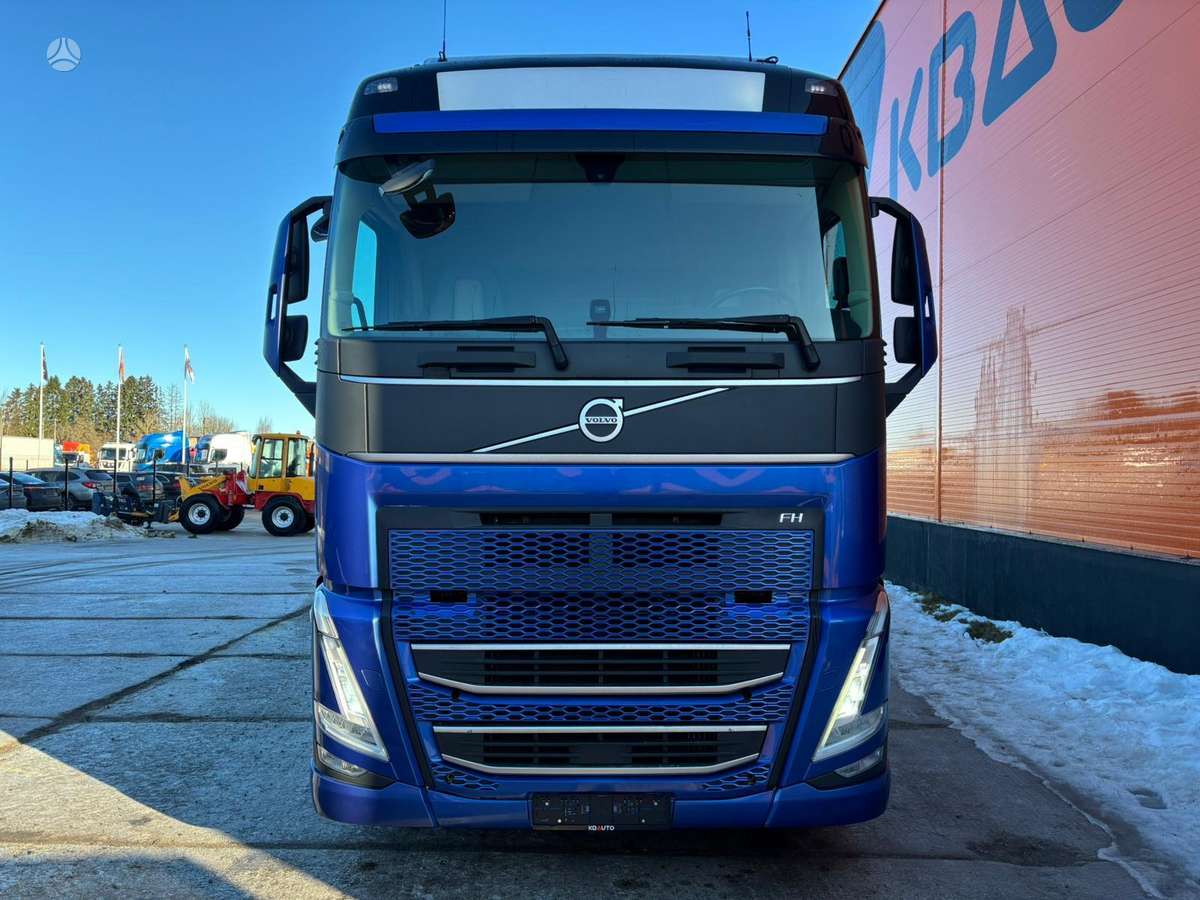 Volvo FH 500 8x4*4, шасси